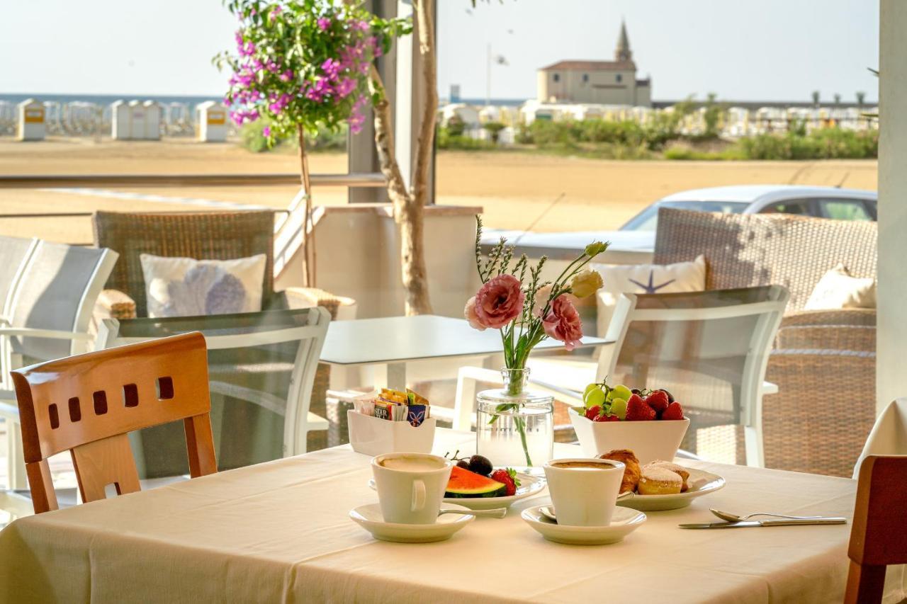Hotel Delfino Caorle Ngoại thất bức ảnh