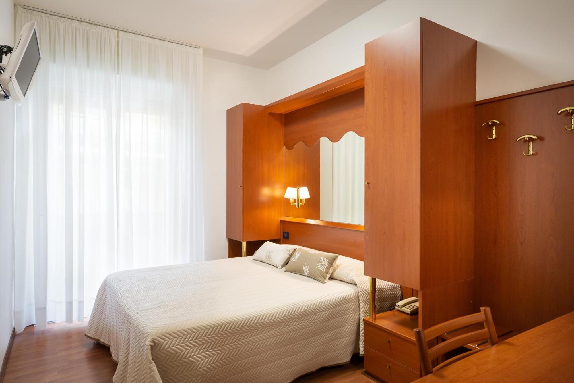 Hotel Delfino Caorle Ngoại thất bức ảnh