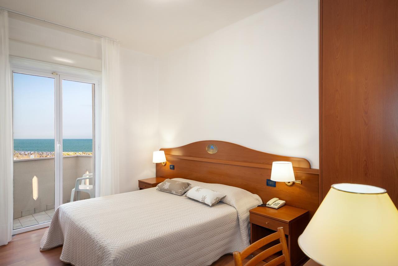 Hotel Delfino Caorle Ngoại thất bức ảnh